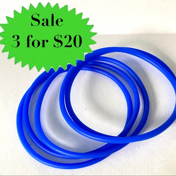 Hot Topic Jewelry Electric Blue 5pc Rubber Gummy Bracelets Silicone